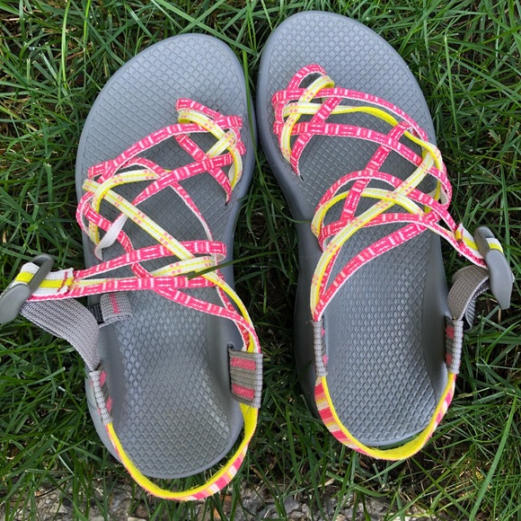 Size 6 Chacos - Picture 2 of 4